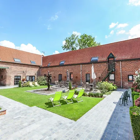 بيت للعطل Cozy For 4 Guests *