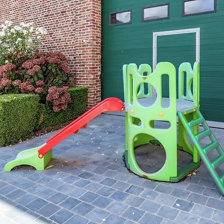 بيت للعطل Cozy For 4 Guests *