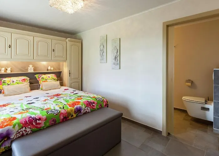 Cozy For 4 Guests Le Bizet